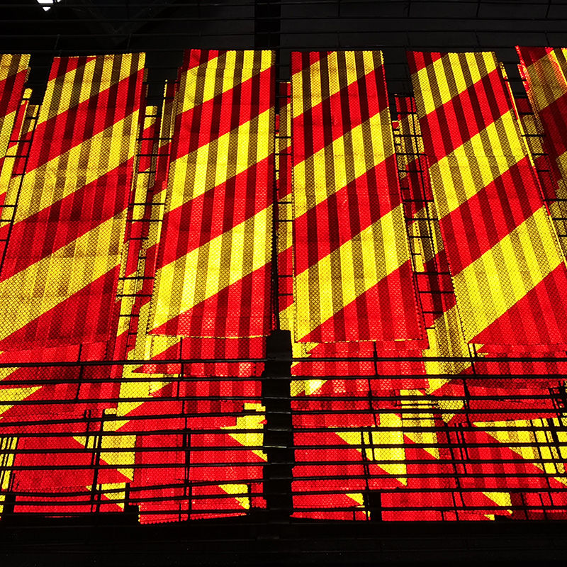 Vehicle Conspicuity Markings Yellow and Red Striped Aluminum Reflector Reflective Chevron Sticker For Heavy Truck